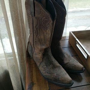 Women's boots